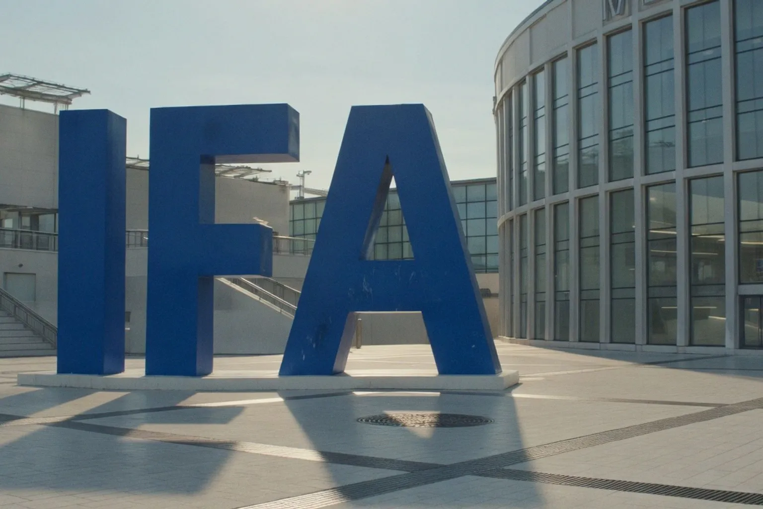 Главные новинки IFA 2026: от ИИ-экосистем до роботов-помощников