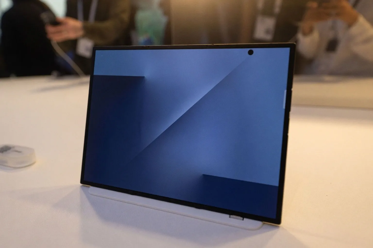 Samsung Galaxy Z Fold 8: отсутствие privacy-экрана и новые характеристики батарей