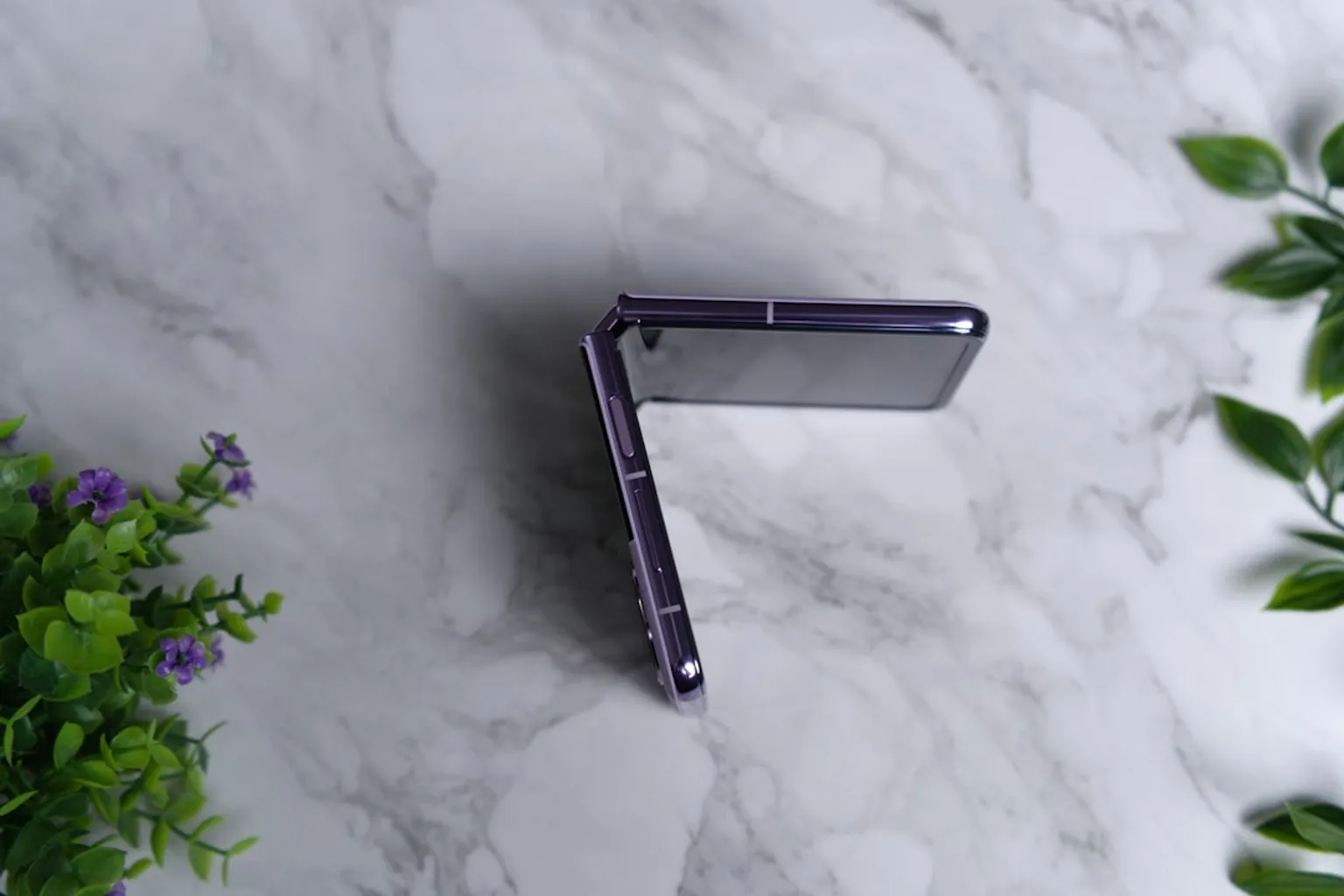 Samsung показала Galaxy Fold 8 в тизере к новому фильму о Человеке-пауке