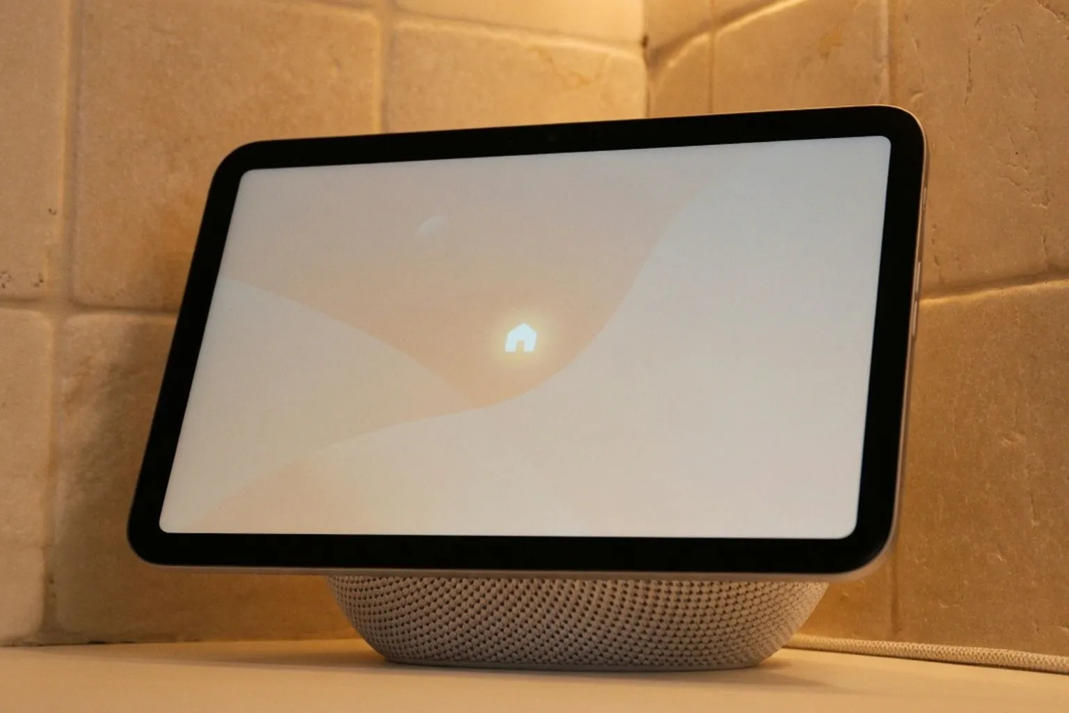 Топ-3 умных дисплея для управления домом: тест Echo Show, Nest Hub и iPad